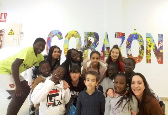 El barrio del Carmen sigue con sus actividades de español y alfabetización para inmigrantes, y de apoyo escolar - 2, Foto 2