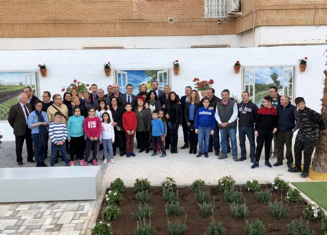 El Ayuntamiento renueva el corazón de Llano de Brujas - 1, Foto 1