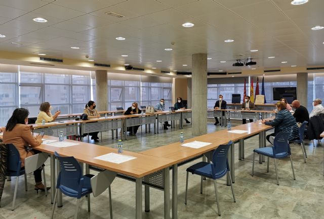 El XI Certamen de Iniciativas Empresariales 'Ciudad de Lorca' premia a las empresas Ecodrones, Walloo y Futuro Imperfecto - 1, Foto 1