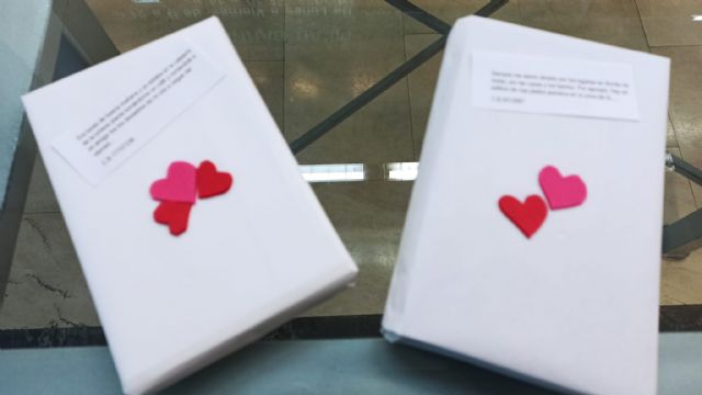 La Red Municipal de Bibliotecas de Lorca pone en marcha la iniciativa Una cita a ciegas con la lectura con motivo del Día de San Valentín - 2, Foto 2
