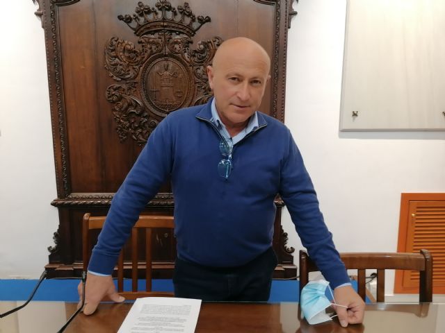 IU exige nuevamente acabar con colas, esperas, falta de atención y medidas excepcionales en Servicios Sociales y Aguas de Lorca - 1, Foto 1