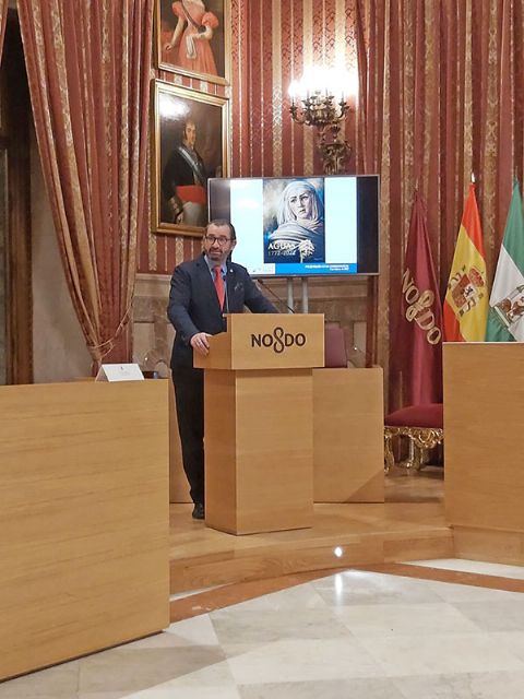 En palabras del autor el cartel ilustra “250 años detenidos en un instante - 4, Foto 4