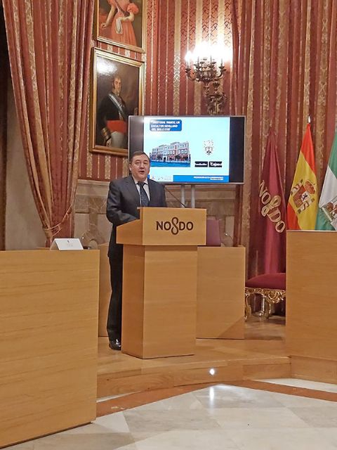 En palabras del autor el cartel ilustra “250 años detenidos en un instante - 5, Foto 5