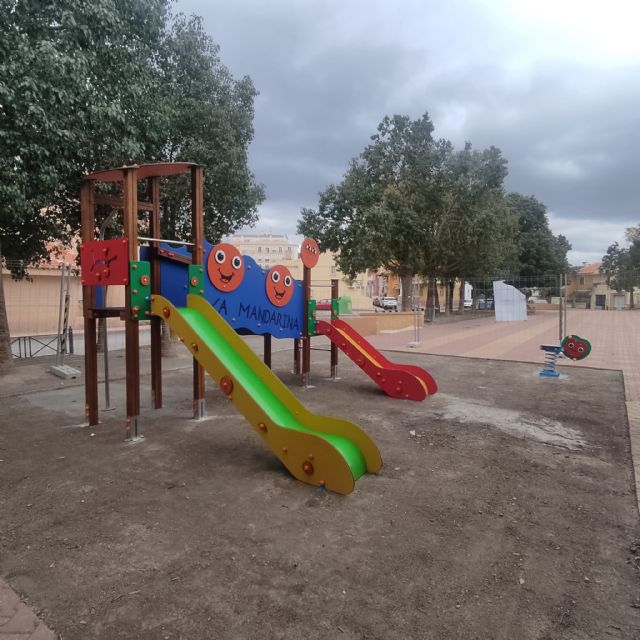 Comienzan las obras de reparación y mejora en el parque infantil de los Dúplex en Puerto Lumbreras - 1, Foto 1