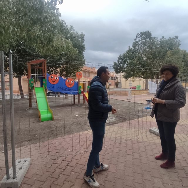 Comienzan las obras de reparación y mejora en el parque infantil de los Dúplex en Puerto Lumbreras - 2, Foto 2