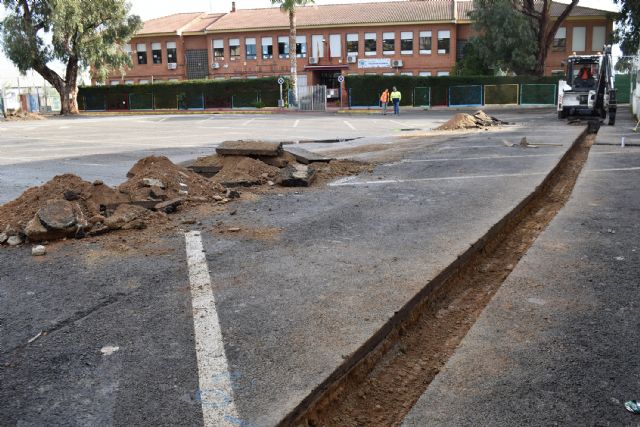 Comienzan las obras de mejora de accesibilidad y ordenación del tráfico en la explanada Maestro Ángel Palazón - 3, Foto 3