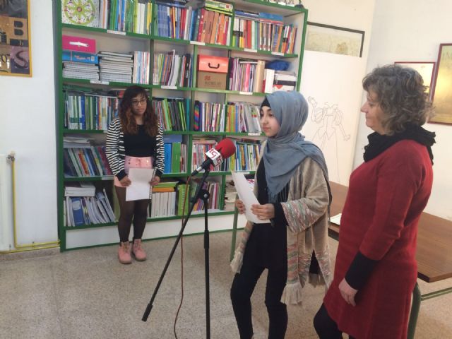 Luis Yáñez, del IES Infanta Elena, primer premio del Concurso de Microrrelatos para la Igualdad - 3, Foto 3