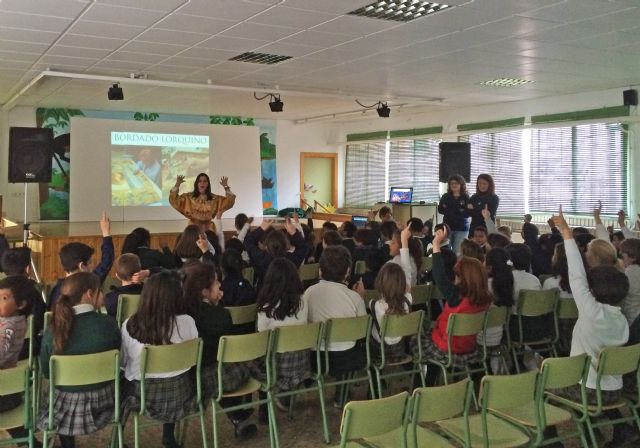 Más de 600 niños de siete colegios lorquinos han disfrutado ya de las actividades de promoción de la Semana Santa organizadas por GuiAzul - 3, Foto 3