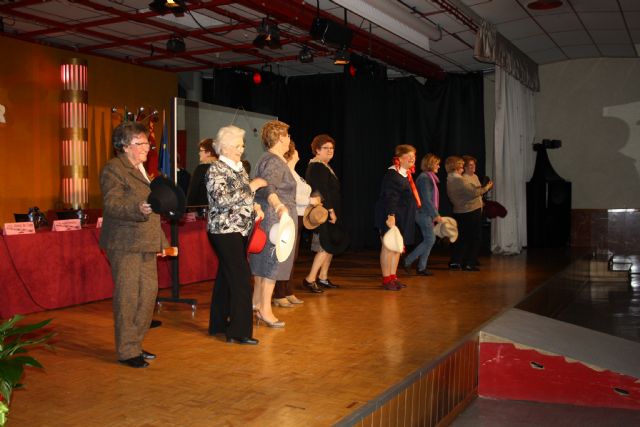 Las mujeres alzan su voz en un emotivo acto para celebrar el día 8 de marzo - 4, Foto 4