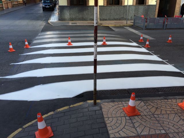 Eliminadas las barreras arquitectónicas de 19 pasos de peatones elevados - 1, Foto 1