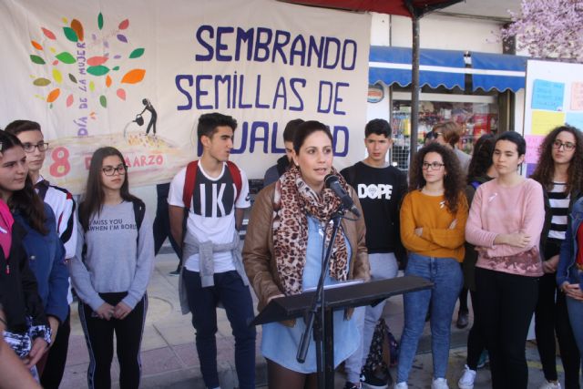 Cehegín fue escenario ayer de la conmemoración del Día Internacional de la Mujer - 4, Foto 4