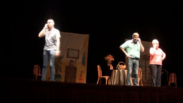 El XIV Certamen de Teatro Aficionado 'Ciudad de Cehegín' comienza mañana viernes con la obra 'A un panal de rica miel' - 2, Foto 2