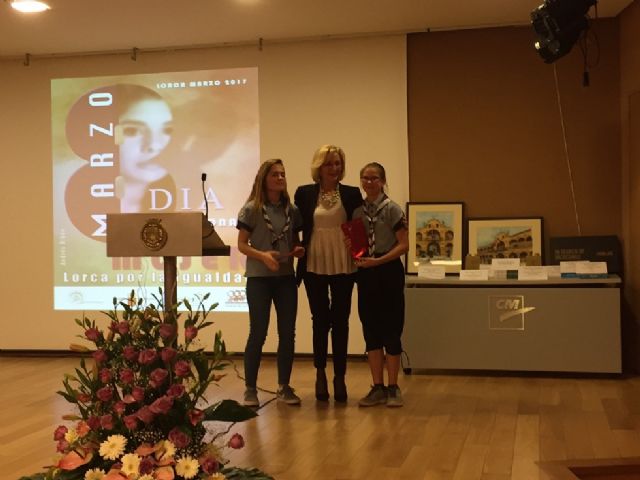 Entrega de los premios Hombre Igualitario de Lorca 2017, Lorca por la igualdad y VI Concurso Literario Mujeres - 2, Foto 2