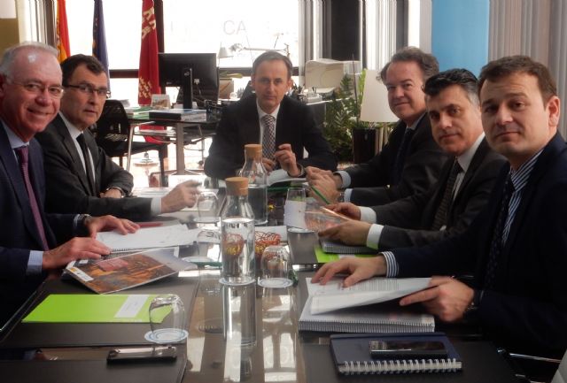 Comunidad, Ministerio y Ayuntamiento acuerdan actuar de forma conjunta en el Castillo de Monteagudo y su entorno - 1, Foto 1