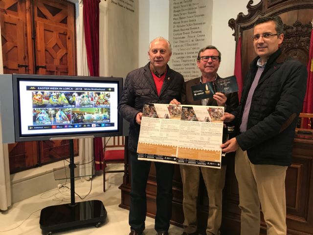 El Ayuntamiento amplía el programa turístico oficial de Semana Santa, del que este año se distribuirán 15.000 ejemplares en español y mil en inglés - 1, Foto 1