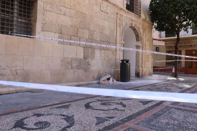 Huermur exige la revisión urgente de todas las fachadas de la Catedral de Murcia - 1, Foto 1