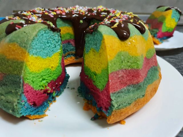 ¡¡¡BIZCOCHO ARCOÍRIS!!! Receta casera y creativa - 5, Foto 5