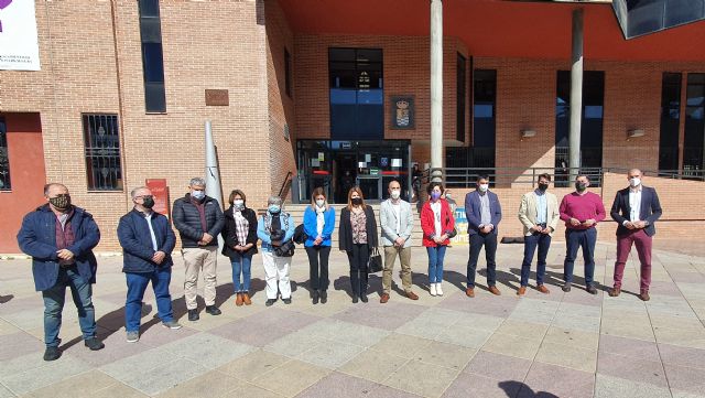 Concentración silenciosa en Molina de Segura en solidaridad con pueblo ucraniano - 1, Foto 1