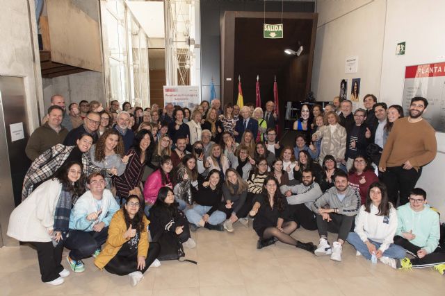 La Facultad de Psicología y Logopedia de la UMU nombra a Rozalén y Lucía Colodro Alumni destacadas - 3, Foto 3