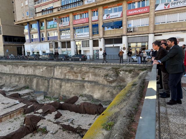Arranca el proyecto que recuperar� el hist�rico jard�n de San Esteban con una plaza flotante sobre el yacimiento, Foto 2