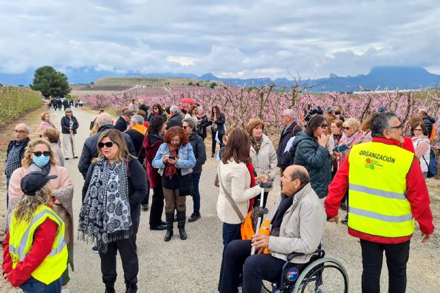 162 personas celebran el día internacional de la mujer con una jornada de convivencia por Cieza y el valle de Ricote - 4, Foto 4