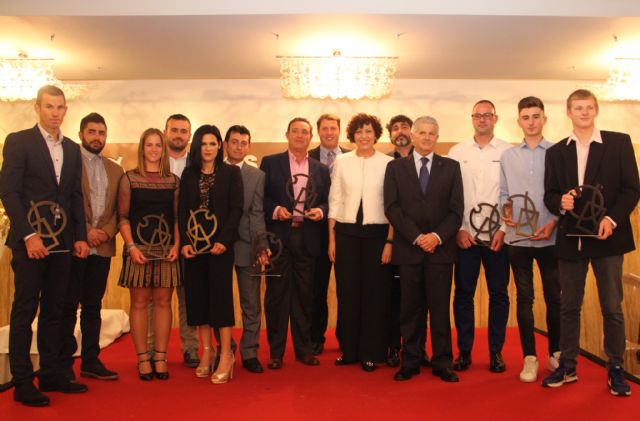 Juan Miguel Cuenca y Mª Carmen Romero galardonados como mejores deportistas - 1, Foto 1