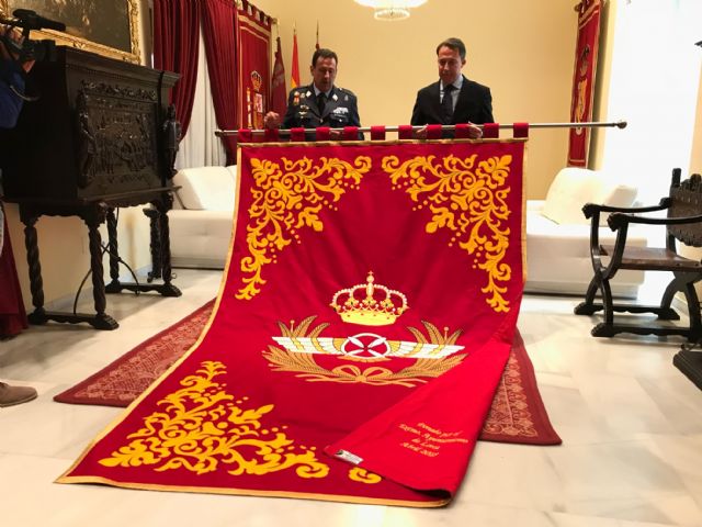 Más de 150 personas jurarán bandera el próximo 14 de abril en la Plaza de España en un acto organizado por el Ayuntamiento y la AGA para conmemorar su 75 aniversario - 1, Foto 1