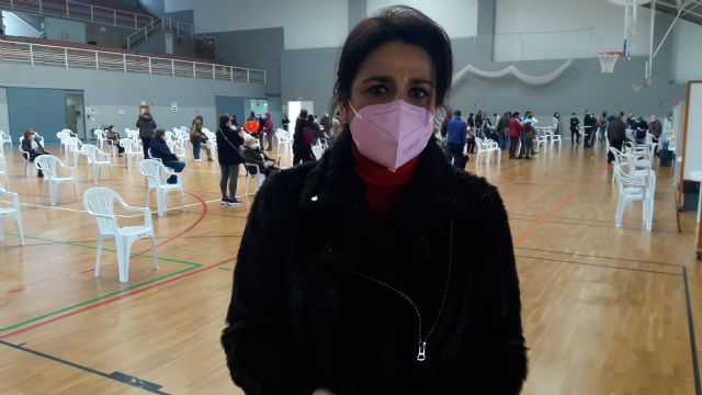 El buen ritmo de vacunación contra el Covid a las personas mayores de 80 años en Lorca cumple las previsiones y permite administrar todas las dosis - 1, Foto 1