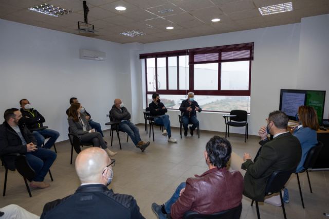 El PP pide al Gobierno de España que incluya al sector del calzado de la Región en el fondo de ayudas directas - 2, Foto 2