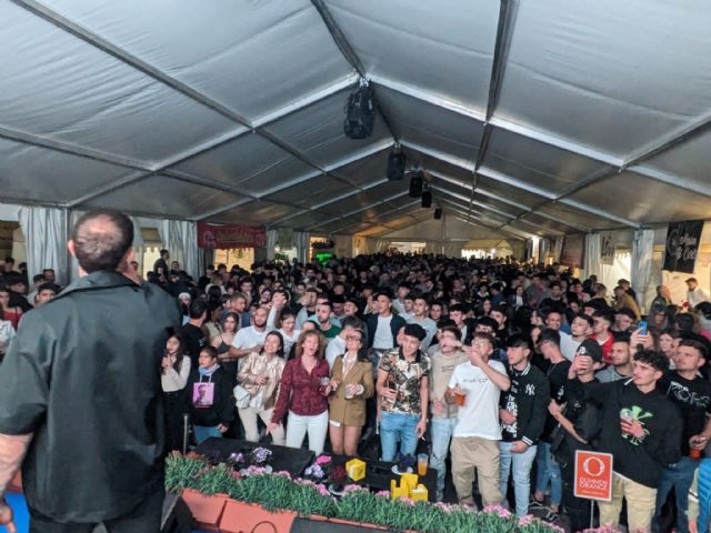 Cerca de 10.000 personas disfrutan de la II edición de la Feria de Comercio y Gastronomía El Puerto en Flor celebrada este fin de semana - 2, Foto 2