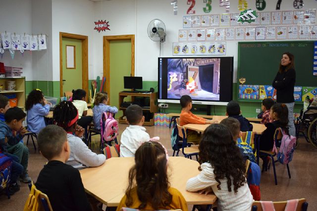 La campaña de sensibilización de FAMDIF llega a 6.117 estudiantes en 2024 - 2, Foto 2