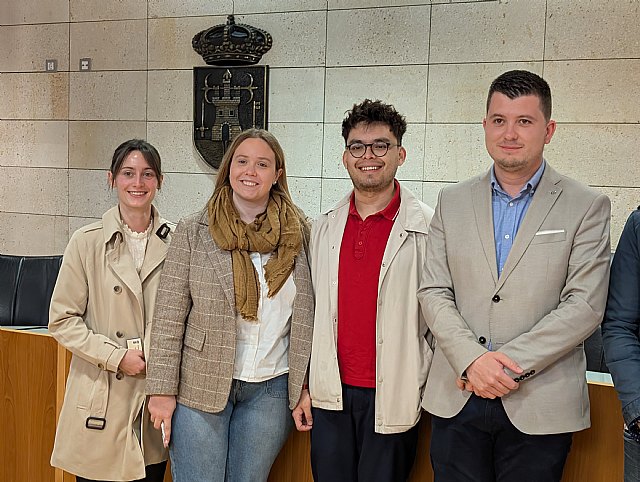 Seis nuevos trabajadores se incorporan a diferentes Concejalías del Ayuntamiento, Foto 2