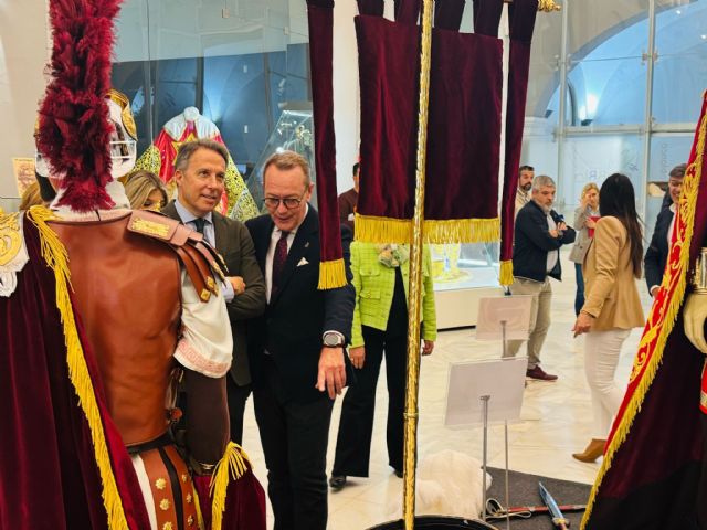El Paso Blanco incorpora nuevos bordados y personajes a los Desfiles Bíblicos Pasionales de la Semana Santa de Lorca - 3, Foto 3