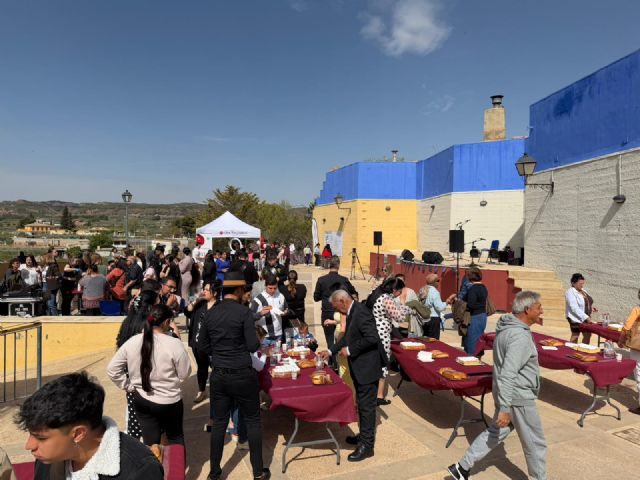 Jumilla conmemora el Día Internacional del Pueblo Gitano con actividades para ni&ntilde;os y mayores - 2, Foto 2