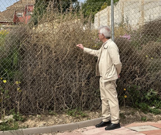 MC denuncia la desatención y el desprecio del PP a los vecinos de la urbanización de La Loma de Canteras - 3, Foto 3