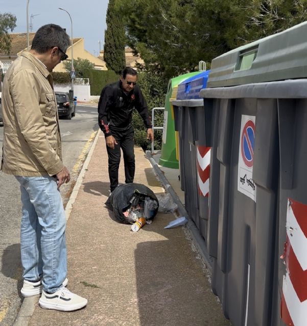 MC denuncia la desatención y el desprecio del PP a los vecinos de la urbanización de La Loma de Canteras - 4, Foto 4