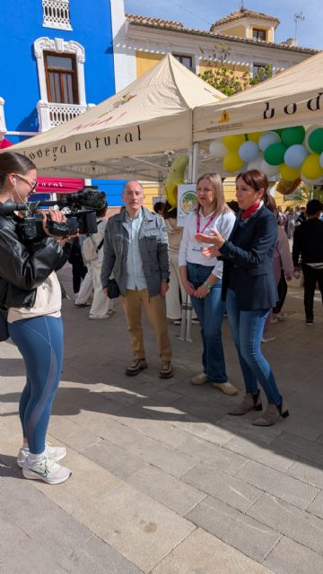 Celebrada con éxito la II Feria de la Salud en la Plaza de Espa&ntilde;a - 4, Foto 4