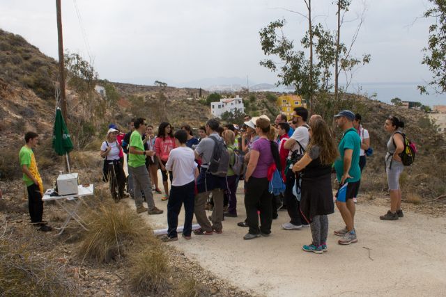 Mas de 350 personas disfrutan del geoloda en una ruta por las Calas de Bolnuevo, Foto 1