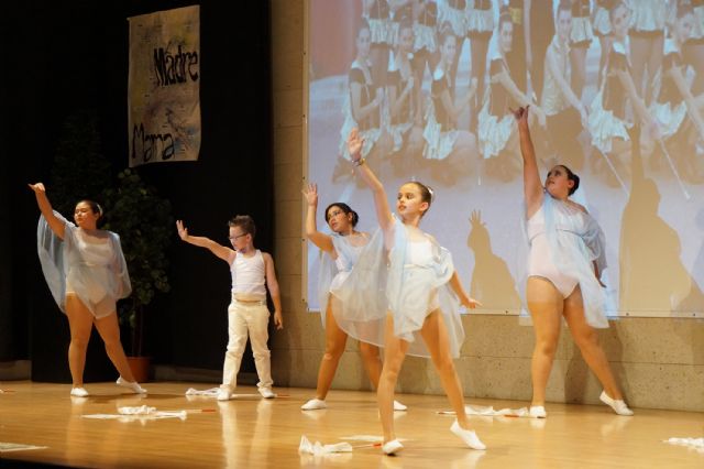 Sentido homenaje a la madre del grupo Tejuba - 5, Foto 5