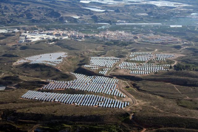 IU-Verdes denuncia que la subasta de renovables del Gobierno de Rajoy margina a los productores lorquinos de energía solar - 1, Foto 1