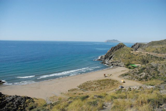 La Cala de Calnegre reedita la Bandera Azul que otorga la Fundación para la Educación Ambiental consolidando la excelencia de las playas de Lorca - 1, Foto 1