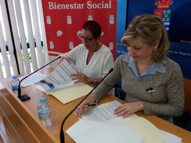 El Ayuntamiento de Molina de Segura firma un convenio de colaboración con AFAD - 1, Foto 1