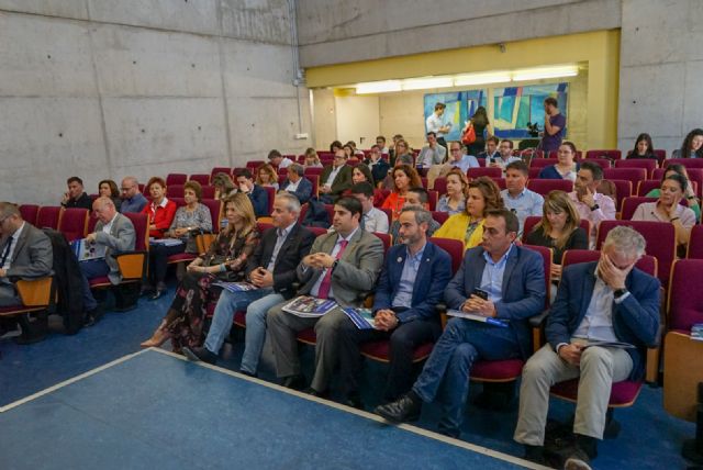 Corresponsables hace balance en la UMU de los Objetivos de Desarrollo Sostenible con la presentación del Anuario 2019 - 1, Foto 1