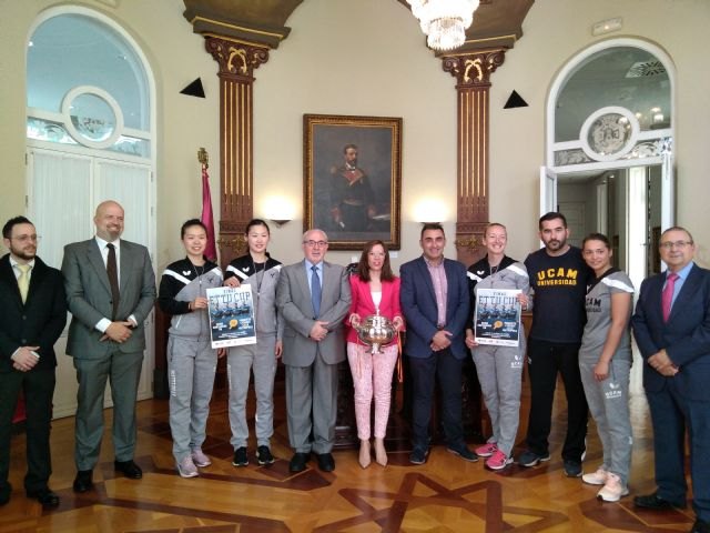 Mendoza y Castejón animan a disfrutar de la final europea de Tenis de Mesa con el UCAM Cartagena - 1, Foto 1