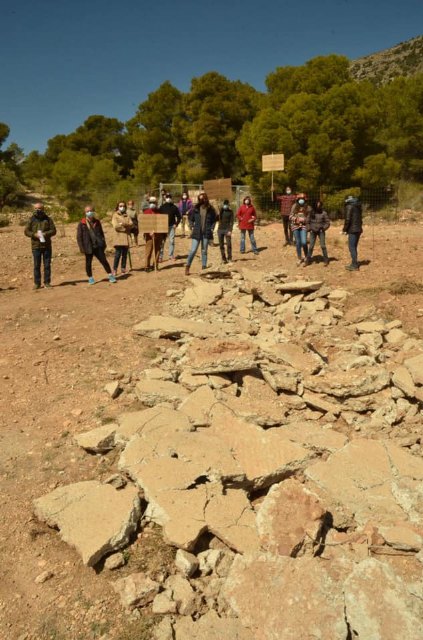 Vecinos de El Purgatorio se manifiestan un domingo más reivindicando poder entrar dignamente a sus viviendas, Foto 4
