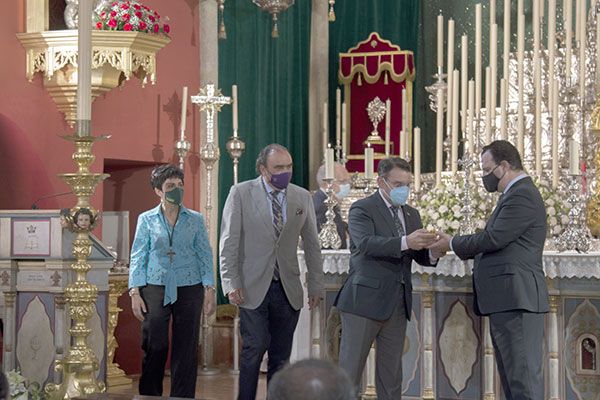La Hermandad de la Vera-cruz Ilipense recibe la Rosa de la Pasión que otorga la Cadena Ser - 5, Foto 5