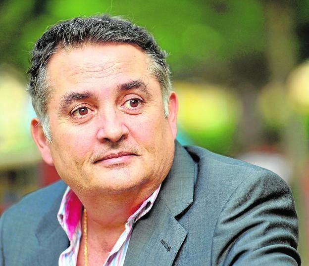 La Fea Burguesía Ediciones presenta UN HOMBRE SOLO, un poemario que nos cuenta las soledades de Pascual García - 1, Foto 1