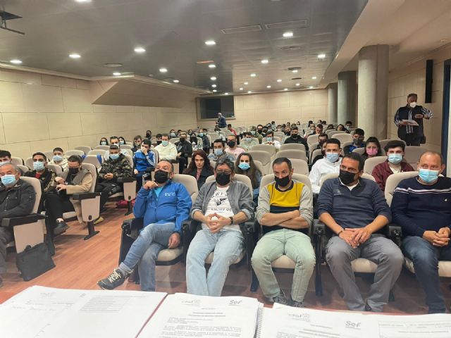 Este lunes han comenzado los Programa Mixtos de Empleo y Formación ENTREPARQUES y OFICIOS 4 de los que se beneficiarán un total de 64 personas desempleadas - 2, Foto 2