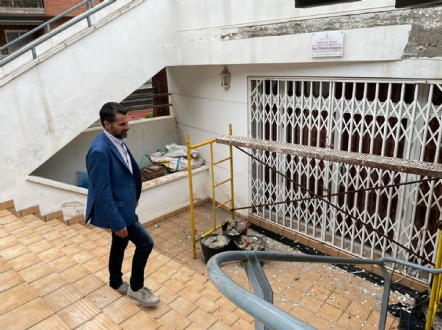 El centro cultural La Rosaleda de Algezares estrenará una pasarela exterior para facilitar el acceso a las personas mayores con movilidad reducida - 2, Foto 2