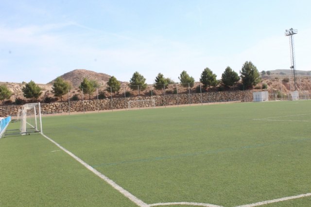 Se solicita una subvención para la sustitución del césped artificial y la reparación del sistema de riego de los dos campos de fútbol de la Ciudad Deportiva, Foto 2